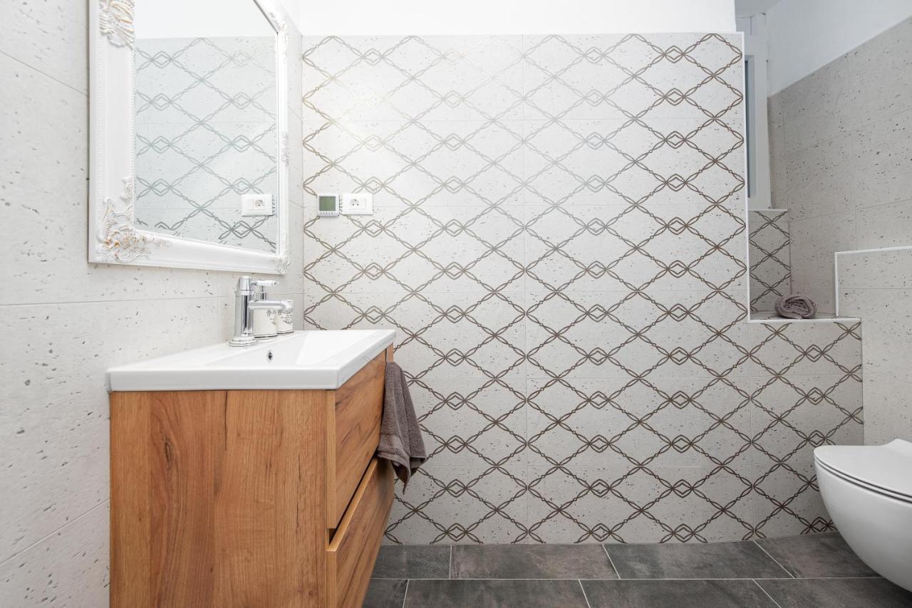 Angulus Appartement Zadar Buitenkant foto