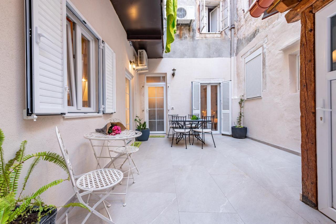 Angulus Appartement Zadar Buitenkant foto