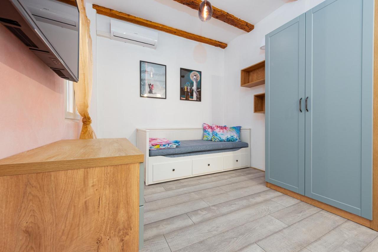 Angulus Appartement Zadar Buitenkant foto