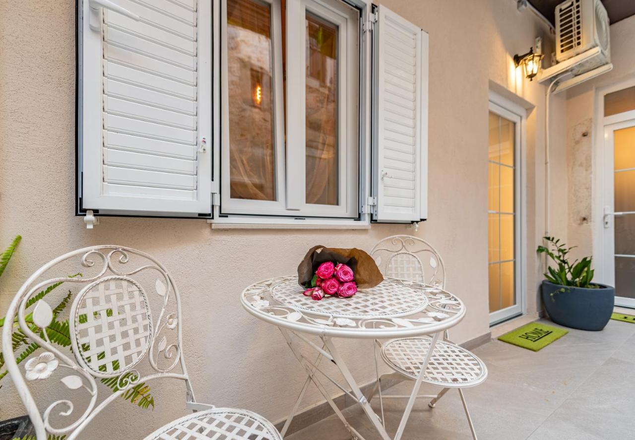 Angulus Appartement Zadar Buitenkant foto